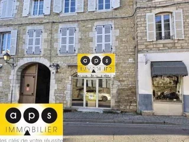 Local Commercial vente à Arbois, Jura