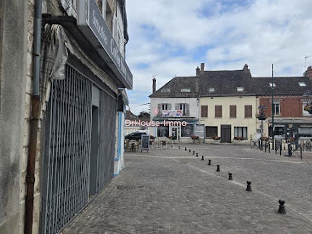 Local Commercial vente à Fontainebleau, Souppes-sur-loing