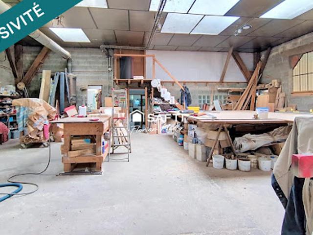Local Commercial vente à Saint-Girons, Le Mas-d'azil