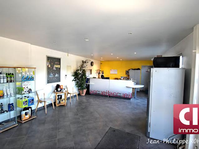 Local Commercial vente à Brignoles, Sainte-anastasie-sur-issole