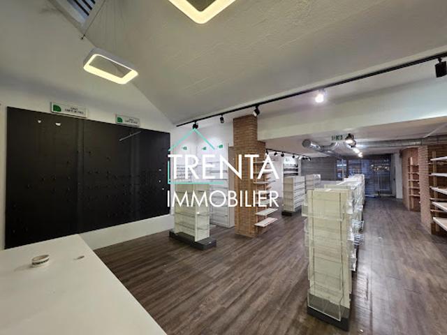 Local Commercial vente à Grenoble, Voiron