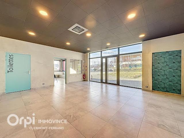 Local Commercial vente à Clermont-Ferrand, Auvergne-Rhône-Alpes