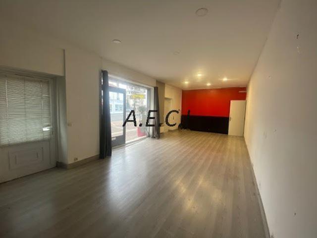 Local Commercial vente à Nanterre, Courbevoie