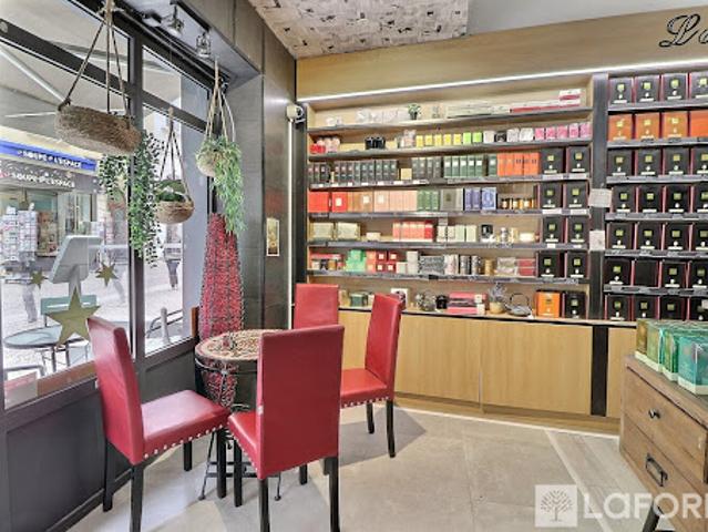 Local Commercial vente à France métropolitaine, Hyères