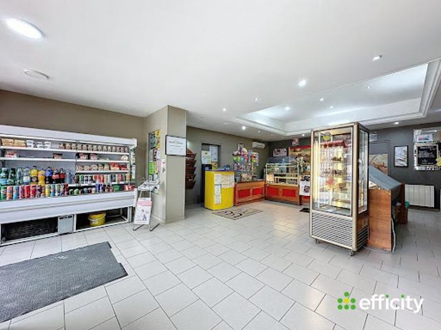 Local Commercial vente à Dreux, Digny