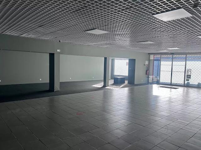 Local Commercial vente à Oloron-Sainte-Marie, Salies-de-béarn