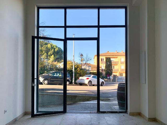 Local Commercial vente à Bonnieux