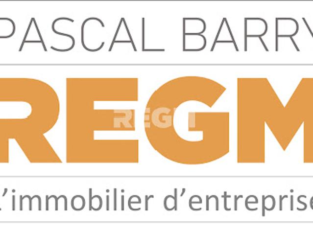 Local Commercial vente à Fontainebleau