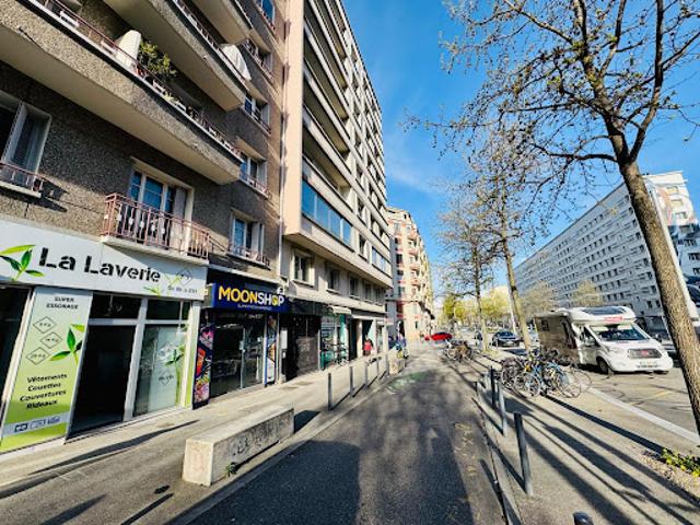Local Commercial vente à Hyper Centre, Grenoble
