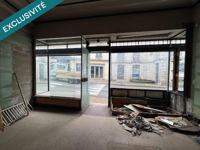 Local Commercial vente à Oloron-Sainte-Marie, Oloron-sainte-marie