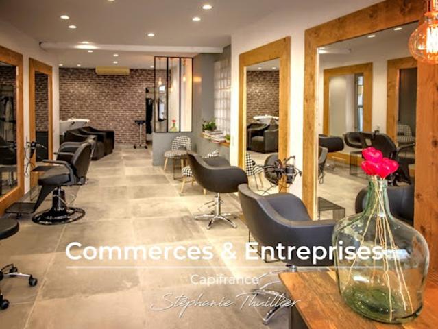 Local Commercial vente à Aix-en-Provence, Trets