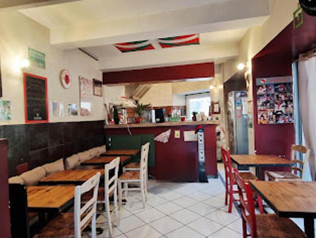 Local Commercial vente à Carpentras, Bollène