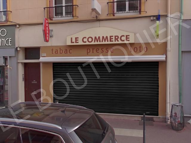 Local Commercial vente à Évreux, Evreux