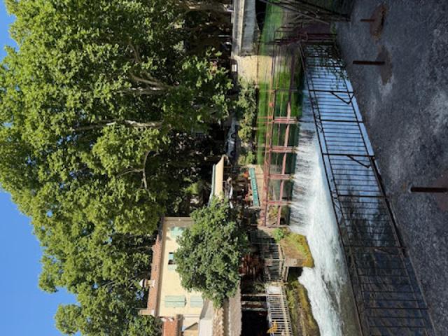 Local Commercial vente à Fontaine-de-vaucluse, La Vignasse