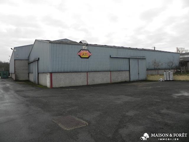 Local Commercial vente à Montargis, Champoulet