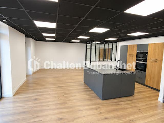 Local Commercial vente à Le Coteau, Loire