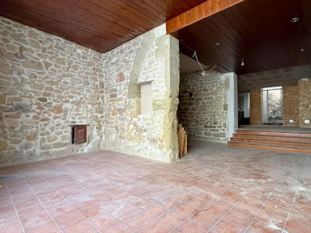 Local Commercial vente à Montpellier, Mèze