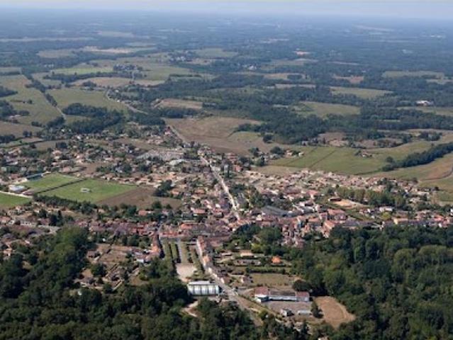 Local Commercial vente à Mont-de-Marsan, Mont-de-marsan