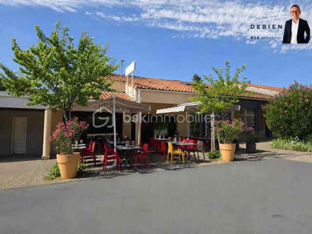 Local Commercial vente à La Roche-sur-Yon, Montaigu