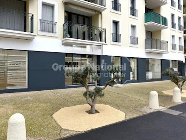 Local Commercial vente à Montpellier, Lunel