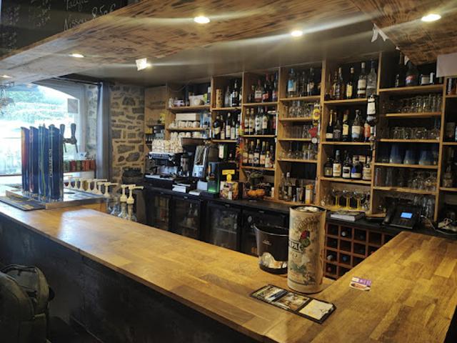 Local Commercial vente à Châteaulin, Bretagne