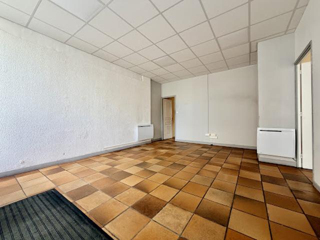 Local Commercial vente à Amiens, Somme