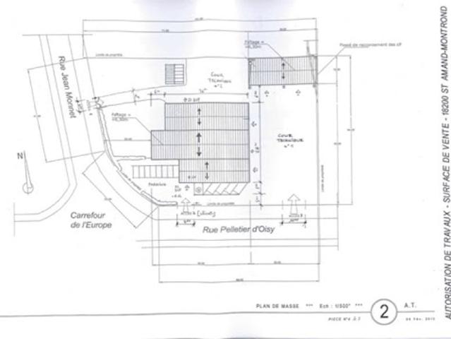 Local Commercial vente à Saint-Amand-Montrond, Saint-amand-montrond