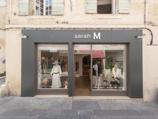 Local Commercial vente à Arles