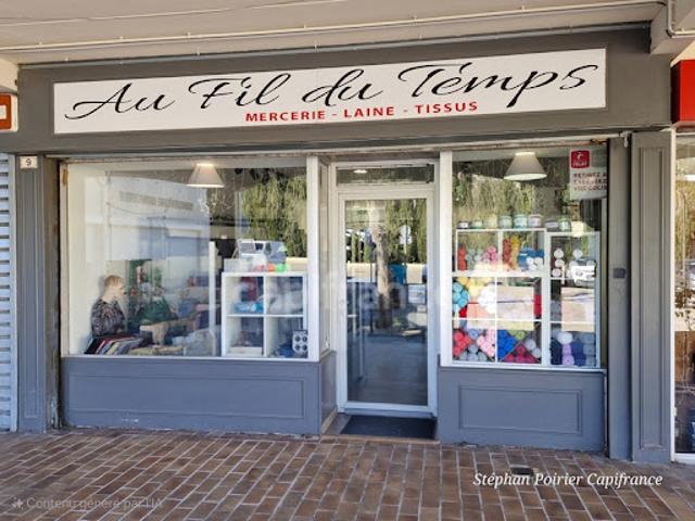 Local Commercial vente à Aix-en-Provence, Coudoux
