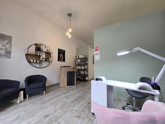 Local Commercial vente à Castres, Lautrec