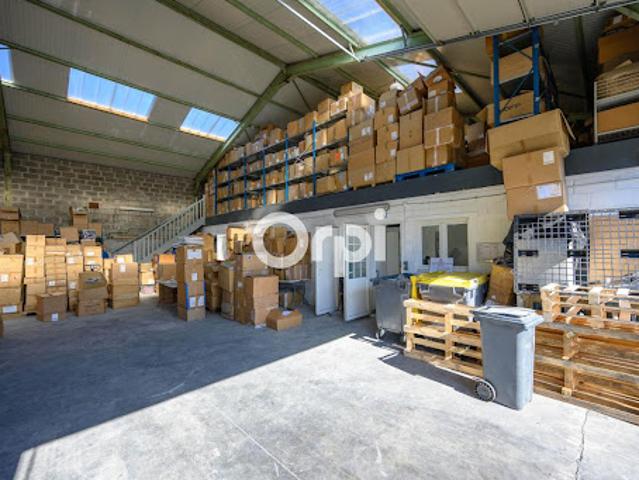 Local Commercial vente à Sin-le-Noble, Nord