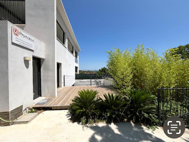 Local Commercial vente à Istres, Martigues
