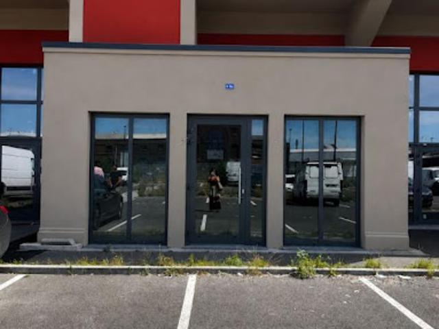 Local Commercial vente à Lille, Wattrelos