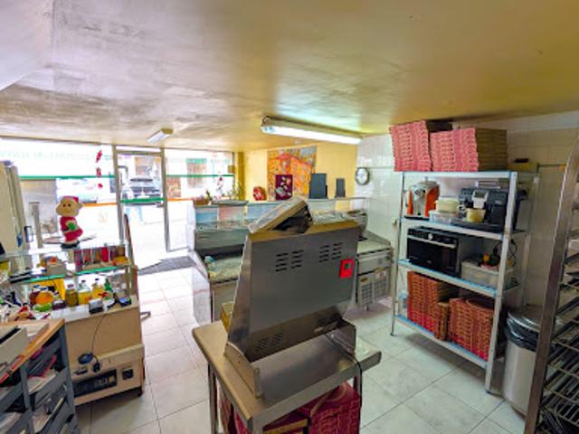 Local Commercial vente à Saint-Pierre-du-Mont, Landes