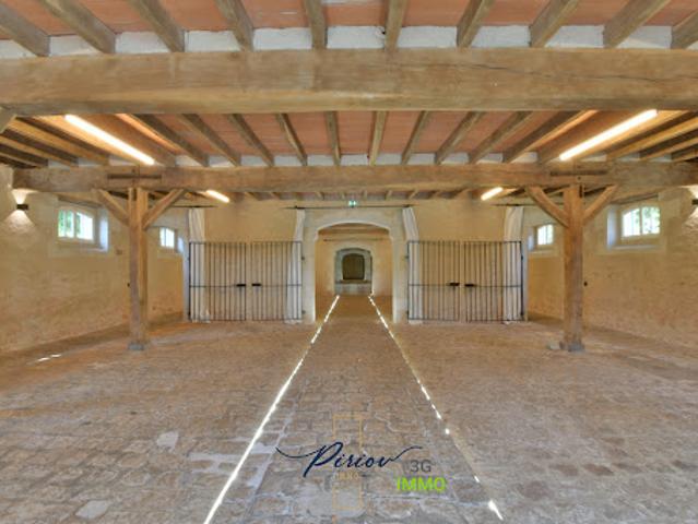 Local Commercial vente à France métropolitaine, Saulgé-l'hôpital