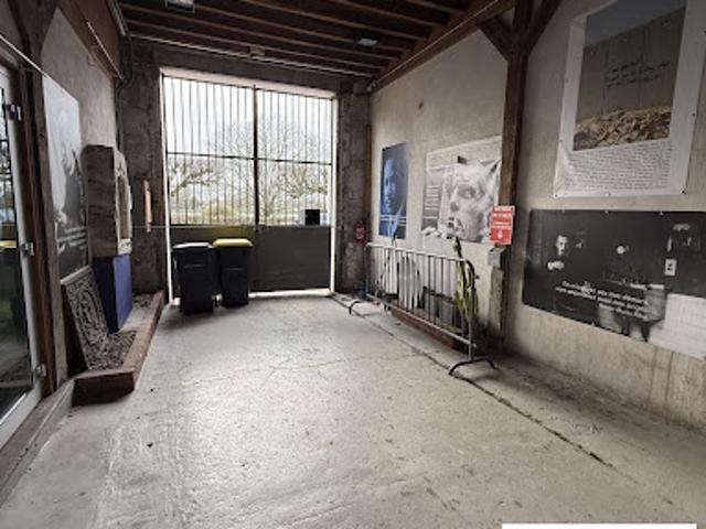 Local Commercial vente à Montargis, Gien