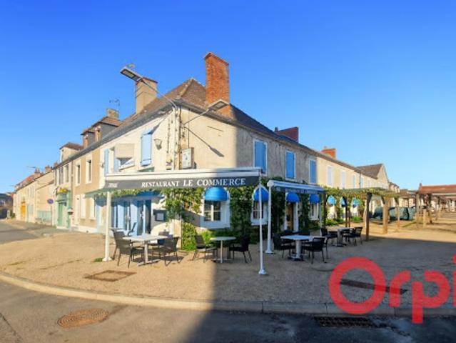 Local Commercial vente à Saint-Amand-Montrond, Sancoins