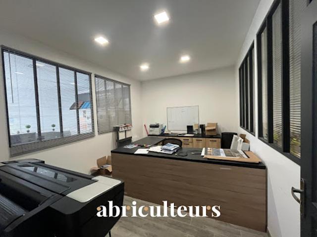 Local Commercial vente à Châteaudun