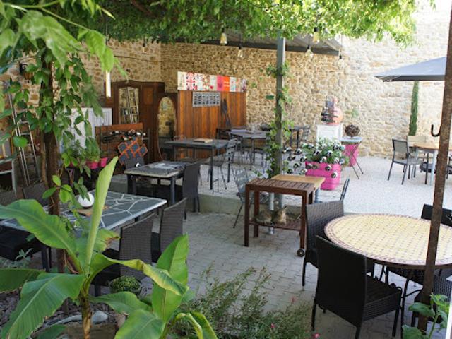Local Commercial vente à Carpentras, Orange