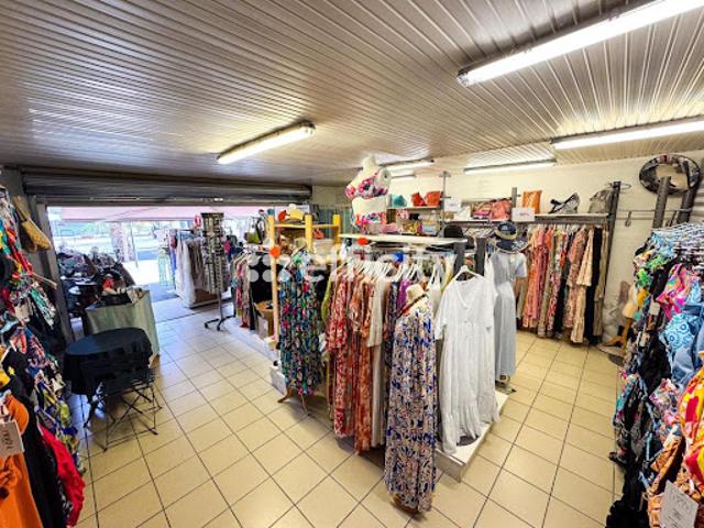 Local Commercial vente à Lesparre-Médoc, Carcans