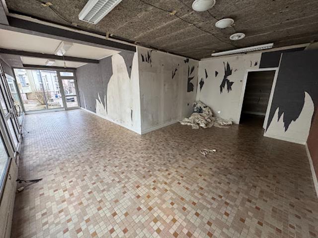 Local Commercial vente à Autun, Le Creusot
