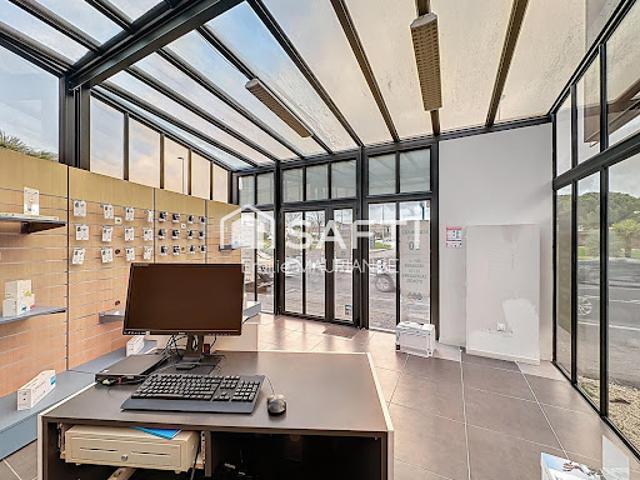 Local Commercial vente à Cholet