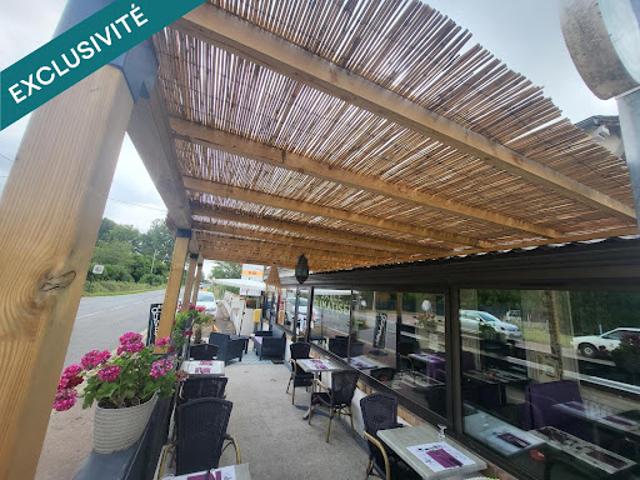 Local Commercial vente à Saint-Amand-Montrond, Charenton-du-cher