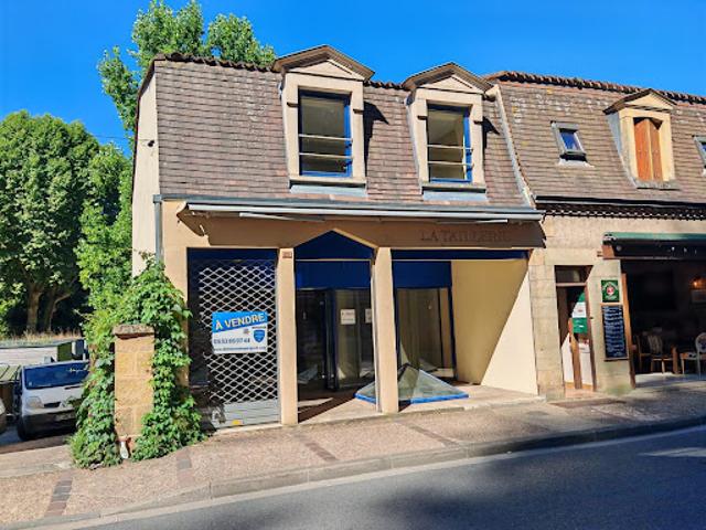 Local Commercial vente à Sarlat-la-Canéda, Les Eyzies-de-tayac-sireuil