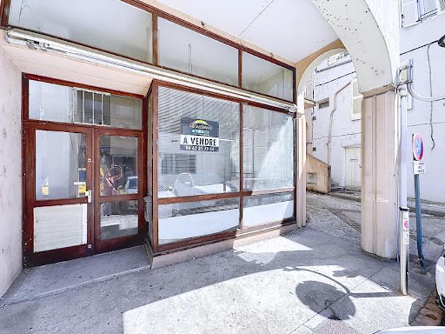 Local Commercial vente à Grenoble, Voiron
