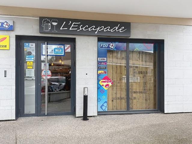 Local Commercial vente à Saint-Julien-en-Genevois, Lucinges
