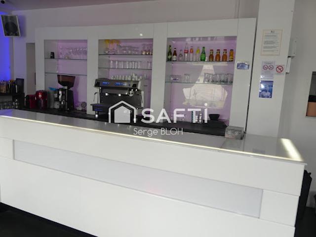 Local Commercial vente à Compiègne, Hémévillers