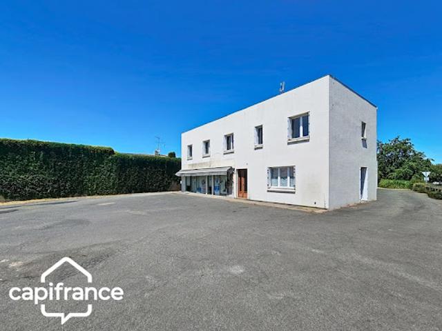 Local Commercial vente à Bressuire, Saint-jacques-de-thouars