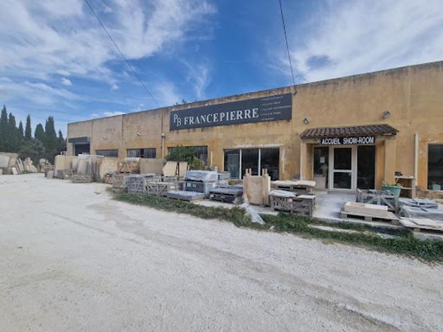 Local Commercial vente à Sous Vièle, Valliguières