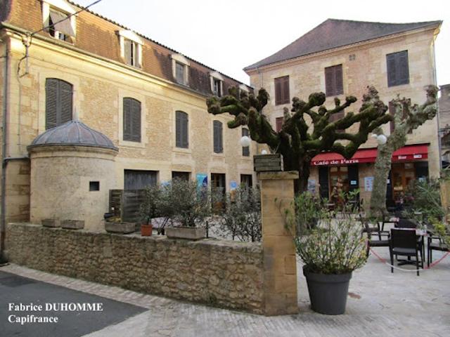 Local Commercial vente à Sarlat-la-Canéda, Le Bugue